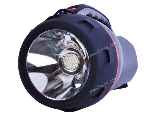 技术设计,选用1个高容量铅酸电池组合而成,配置大功率强光led探照灯